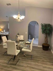 Florida Suburban Oasis ~ Lk MarySanford Florida!