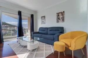 Camara de Lobos Duplex Apartment by HR MADEIRA - Panasqueira