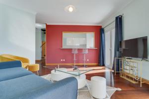 Camara de Lobos Duplex Apartment by HR MADEIRA