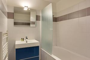 Appartements Short Stay Group Museum View Serviced Apartments : Studio Lits Jumeaux