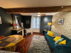 la maison des chapeliers