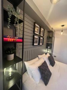NE1 Luxury City Centre Apartment