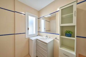 Estudio Tres Pinos Piscina, Junto al mar