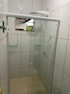 Casa aconchegante e charmosa à 6 min da Praia - Ar condicionado - WIFI 600MB - Netflix - Globoplay - Cozinha Completa