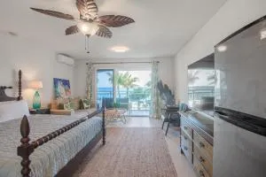 Maho Beach House - Spacious 2 Bedroom - Ocean View - Maho Reef