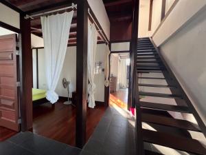 Gaze 2: Modern Tropical Seaview Villa