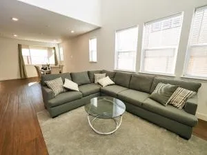 Luxury 3 Bedroom House Near Sacramento Airport - Nicolaus