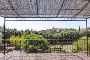 Maisons de vacances Pretty holiday home with garden and private pool, Gabian : photos des chambres