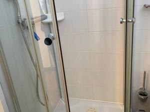 Studio en Bord de Mer, 4 Couchages, Parking Privé, Près des Commodités et Parc Aqualand - FR-1-81-577