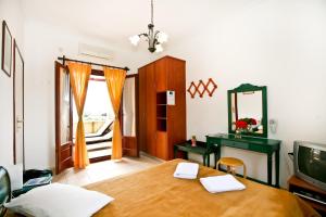 Birds Villa Apartments - Including Car Rental Santorini Greece