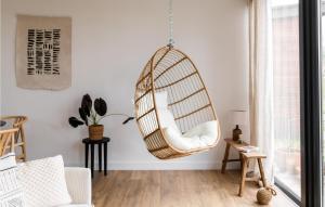 2 Bedroom Nice Home In Den Oever