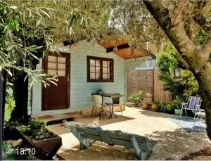 בקתת מטיילים - Abirim