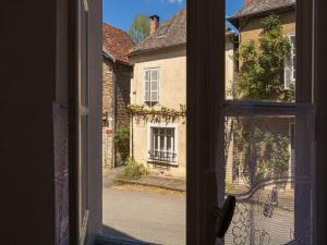 Maisons de vacances Nice holiday home in Segur-le-Chateau with parking : photos des chambres