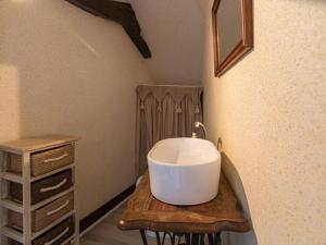 Maisons de vacances Nice holiday home in Segur-le-Chateau with parking : photos des chambres