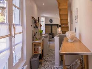 Maisons de vacances Nice holiday home in Segur-le-Chateau with parking : photos des chambres