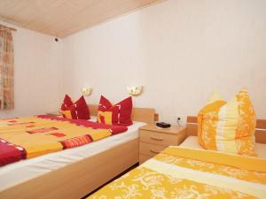 Quiet Cottage Near Trails