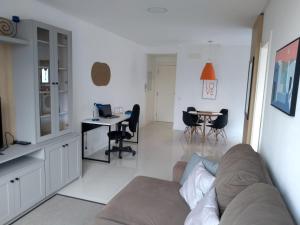 Balneário Camb 1 QT + 1 CM - 2 qd praiamerc