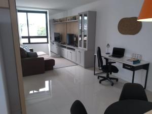 Balneário Camb 1 QT + 1 CM - 2 qd praiamerc