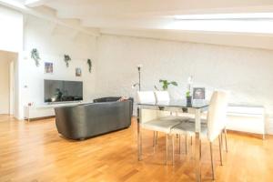 [Penthouse] Piazza San Giacomo