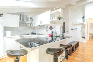 [Penthouse] Piazza San Giacomo