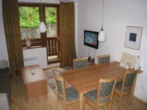 Zaži Apartmány Fatrapark Hrabovo - 马利诺布尔多