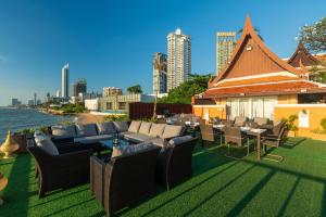 Gala Beachfront Villa