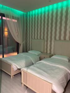 شقة فندقية علوية داخل فيلا سكنية حي الرمال دخول ذاتي