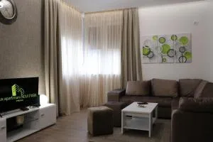 Lux apartmani Novi Park - فردنيك