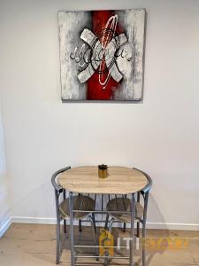 Enchanting in Red - 1bd 1bth 1csp