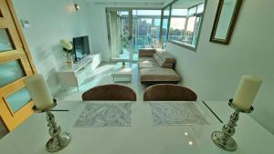 Skyline 14 Large and sunny all-day balcony with stunning sea views