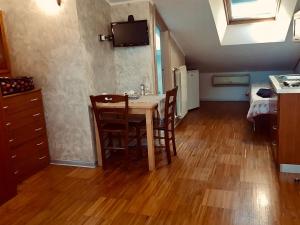 Aurelia Garden Gold B&B