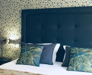 迪亚纳酒店 - 卢河畔拉科尔