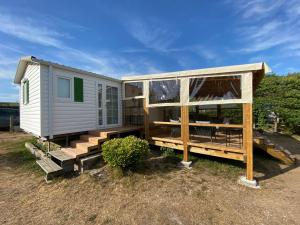 Villas Charmant Mobile-home 5 personnes sur terrain prive a 200 m de la plage - PADRIG : photos des chambres