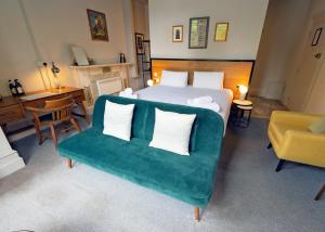 Boutique Comfy Double Apartment room in The Georgian Townhouse