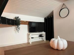 Le Germinal - Studio climatisé calme proche du métro