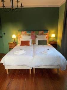 B&B / Chambres d'hotes LE CLOS DU TULIPIER : photos des chambres