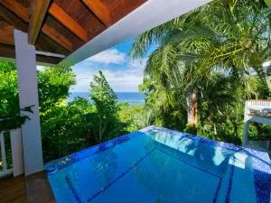 Private Hilltop Home Located Overlooking Roatans Beautiful Turquoise Reef, - RTB