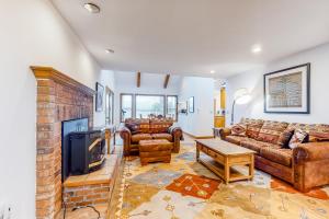 Shine Road Retreat