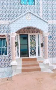 Empire du Luxe - Jaunde