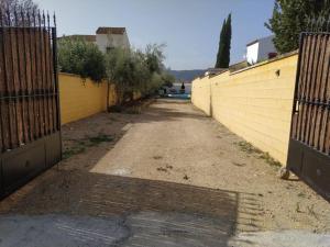 Agradable casa con piscina en la serranía.