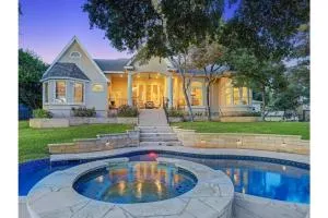 Luxury Lake House w/ Heated Pool & Multiple Spas - Leander