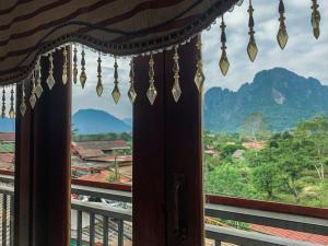 Bountang Mountain View Riverside Hotel