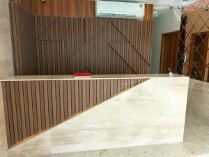 PRINCE HOTEL