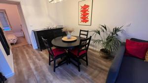 Quartier historique 100m plage WIFI