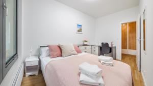 Plac Unii, Sun & Snow