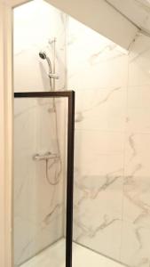 Appartements Appart de charme aux pieds des remparts, terrasse : photos des chambres