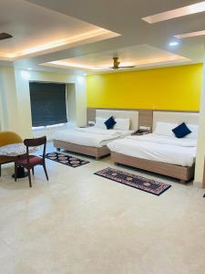 Royal Beach International