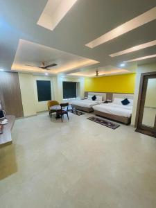 Royal Beach International