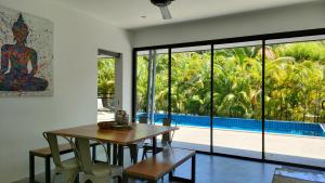 Baan Sawadee villa (walk to the beach) Koh Samui Thailand