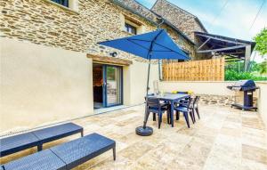 Maisons de vacances Stunning home in Ste Juliette sur Viaur with Outdoor swimming pool, WiFi and 2 Bedrooms : photos des chambres